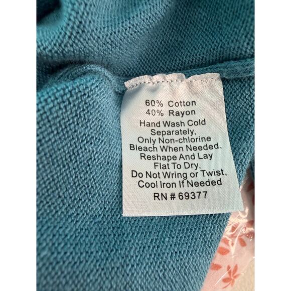 Wendy Williams Blue V Neck Sweater Tiered Bell Sleeve Lightweight Knit Sz M EUC - Picture 5 of 5